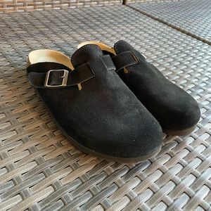 Black Sonoma Clogs